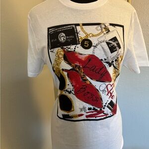 Chic White Graphic Tee with Red Accents